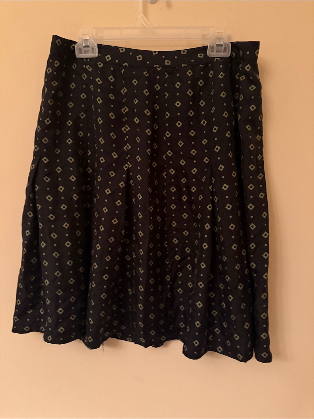 John Paul Richard Black A-Line Skirt with Subtle Diamond Print 100% Silk Size 12